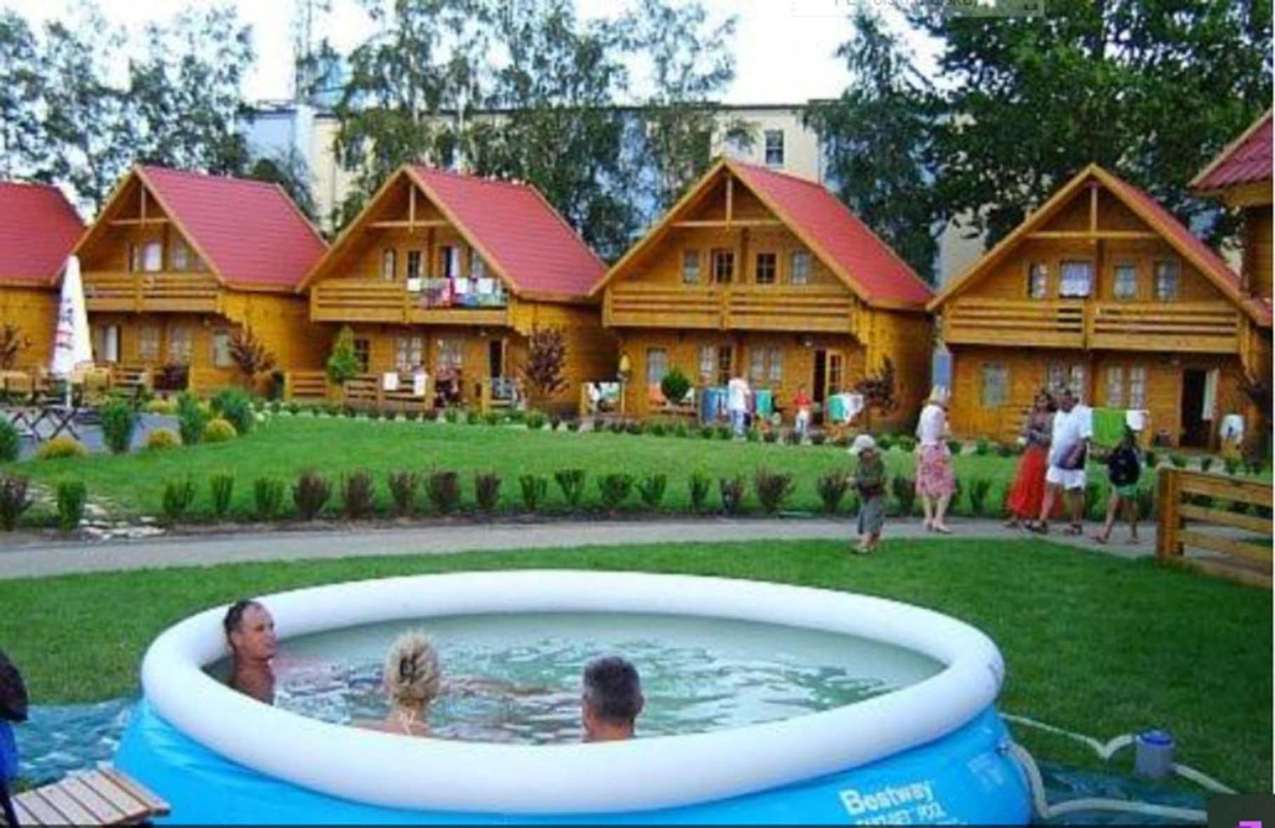 Tropicana Ϫϫ Holiday Houses Jastrzebia Gora Bagian luar foto