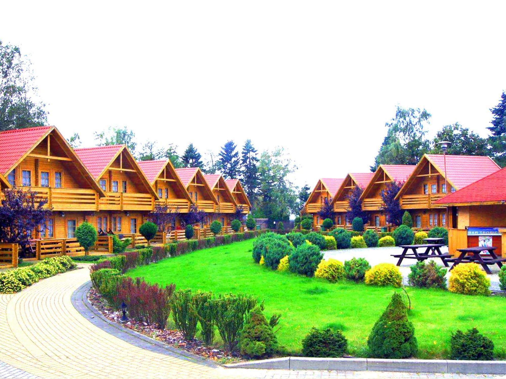 Tropicana Ϫϫ Holiday Houses Jastrzebia Gora Bagian luar foto